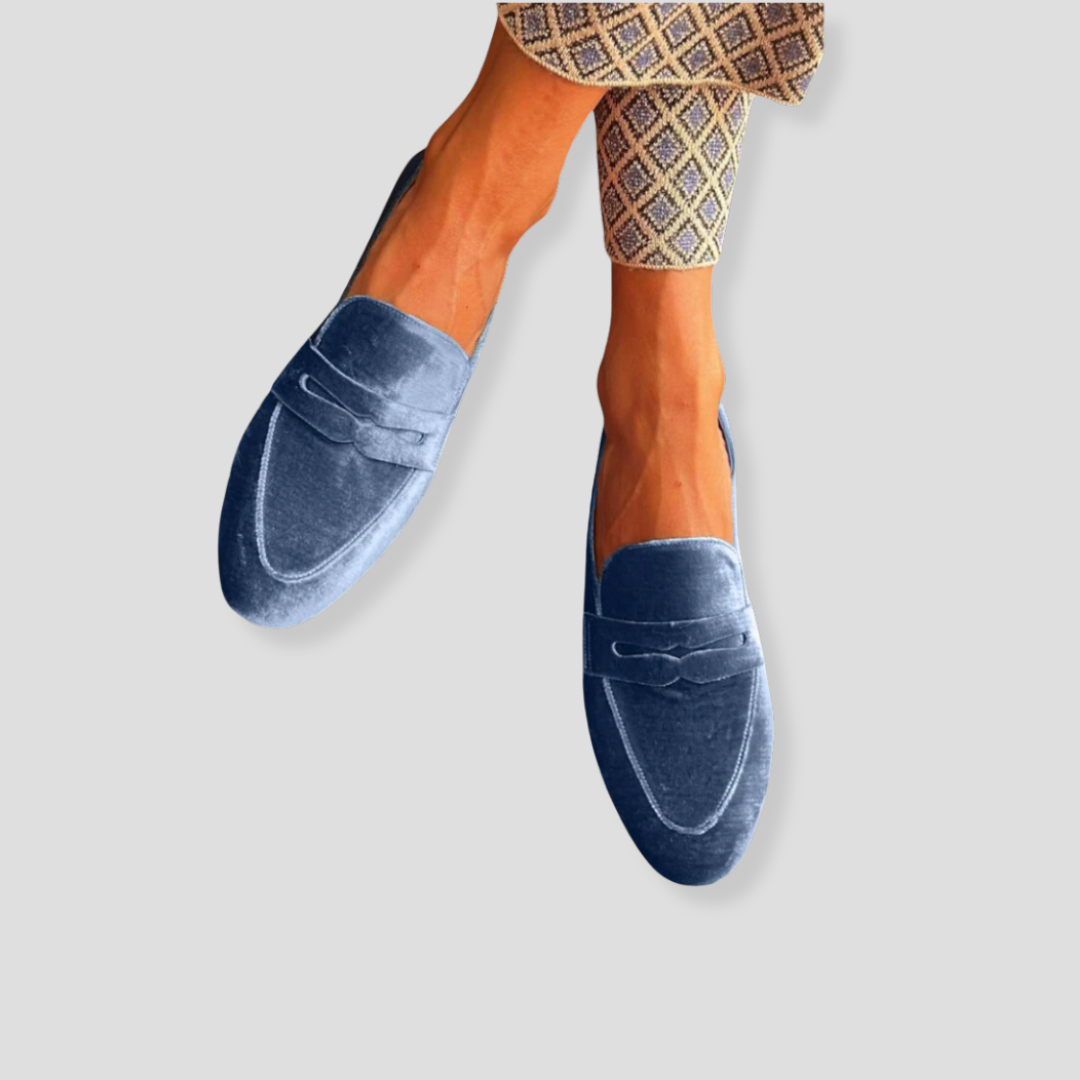 Eliza – Aksamitne Loafersy