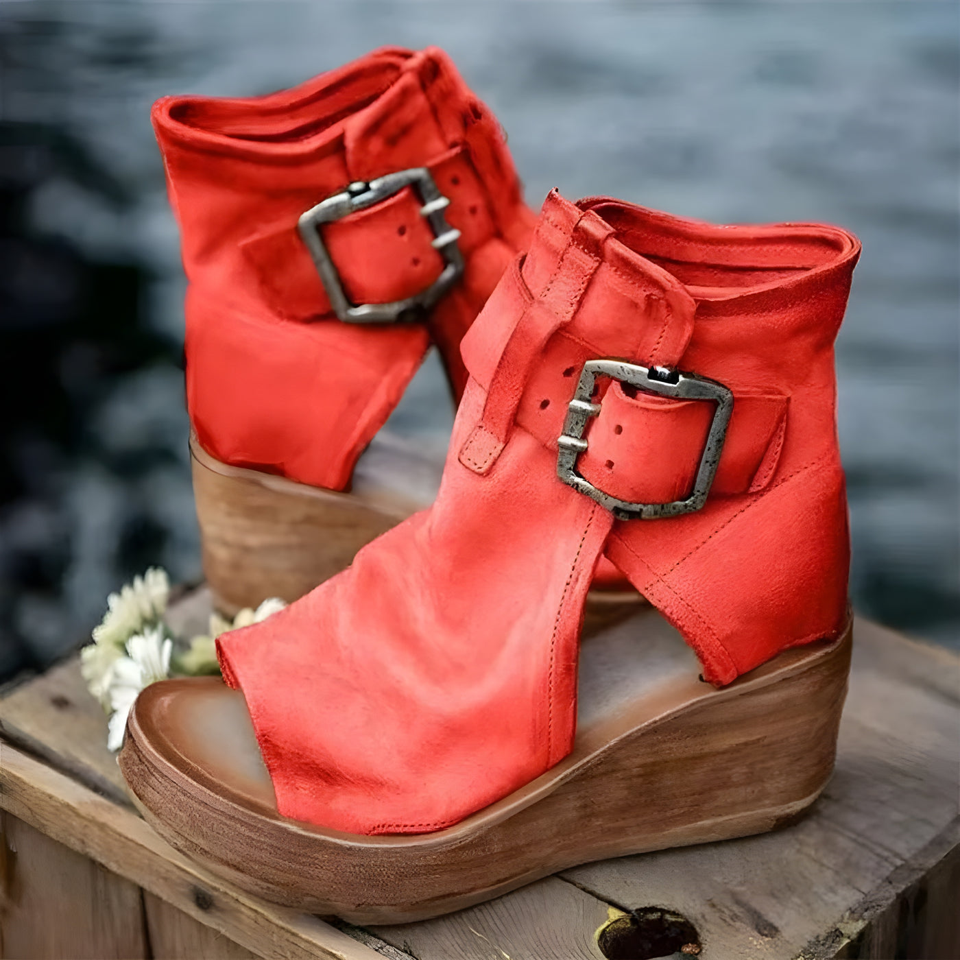 Margareta – Sandały na Koturnie Vintage